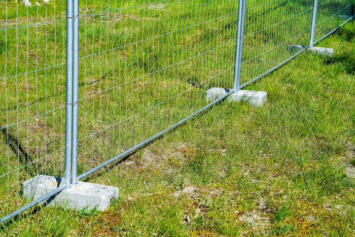Portable dog fence
